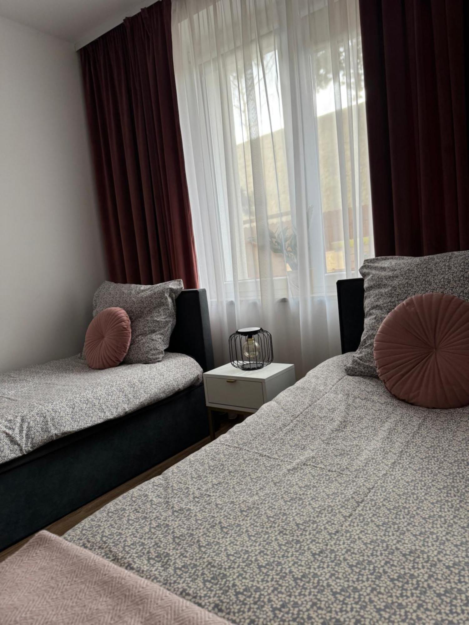 Dawna Mleczarnia Apartamenty Sosnowy Нова-Руда Экстерьер фото